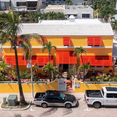 Villa Sinclair Beach Suites And Spa Hollywood Exterior foto
